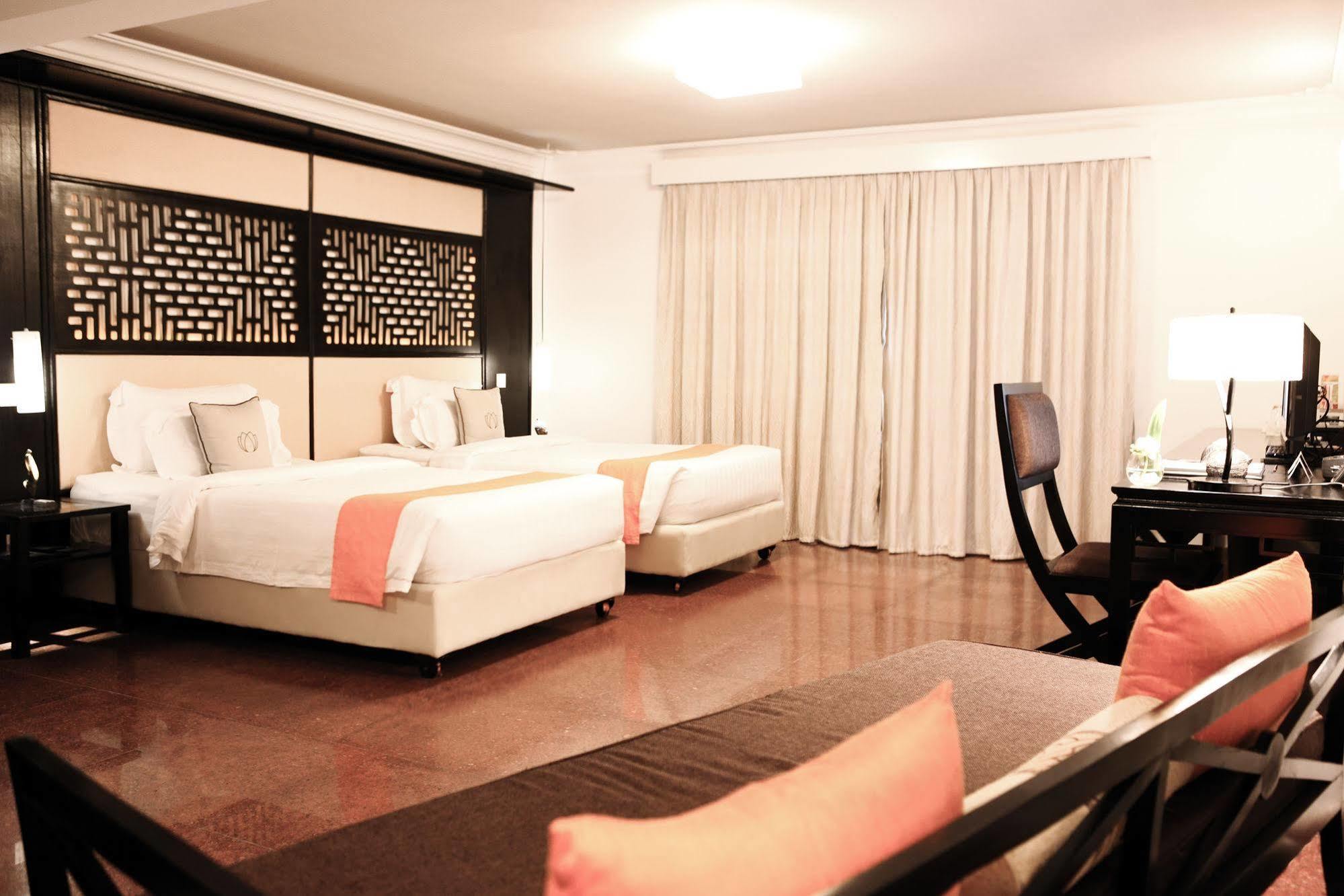 Hotel White Mansion 白色公馆 Phnom Penh Exterior foto